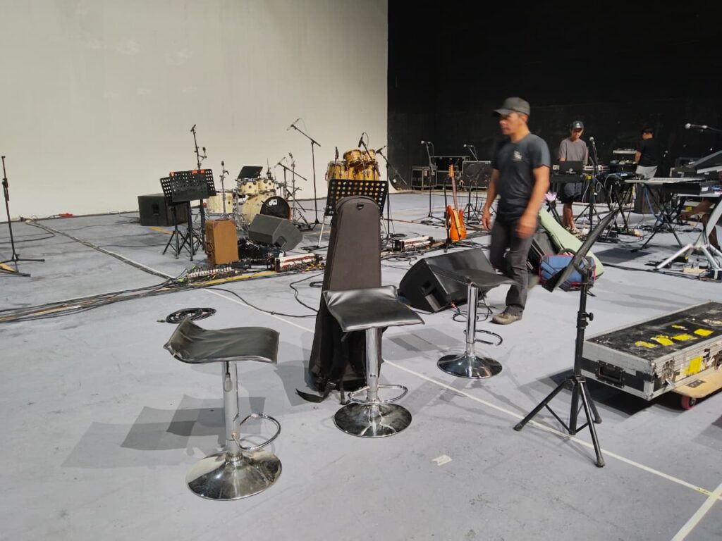 Sewa Kursi Barstool Jakarta di Vendor Event Terbaik Sewa Kursi Barstool Jakarta